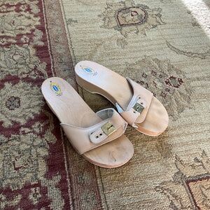 Size 8 original Dr. scholl’s clogs